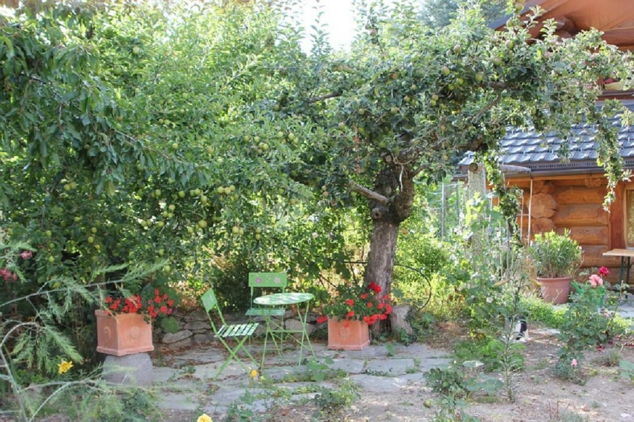 Le Gite De Briey Chalais Ngoại thất bức ảnh